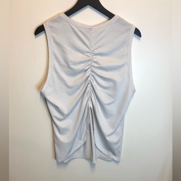 NWT Fabletics Carine Tank - Picture 4 of 7